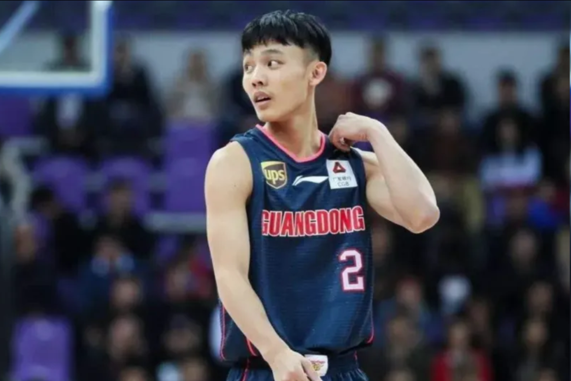 又是0分!拿MVP后3战2场0分,球迷:还问郭士强为啥不带他?