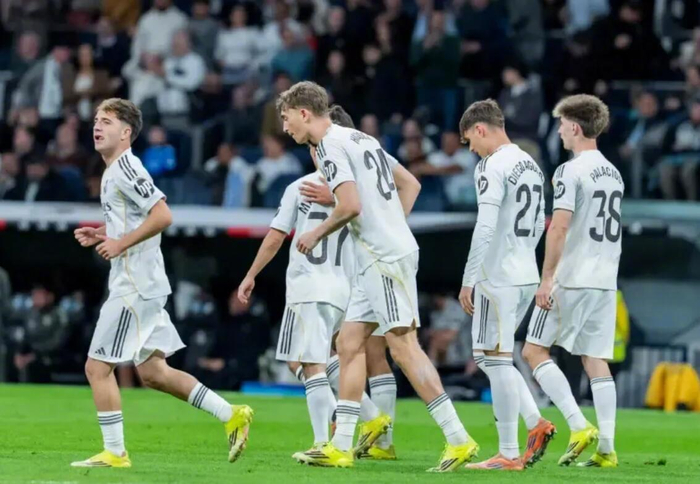 开云体育网页版入口-皇马青春风暴席卷西甲,5青训小将登场平均年龄23.4岁|西班牙|曼努埃尔-帕拉西奥斯|皇家马德里|阿韦洛亚|马卡报_新浪体育_新浪新闻